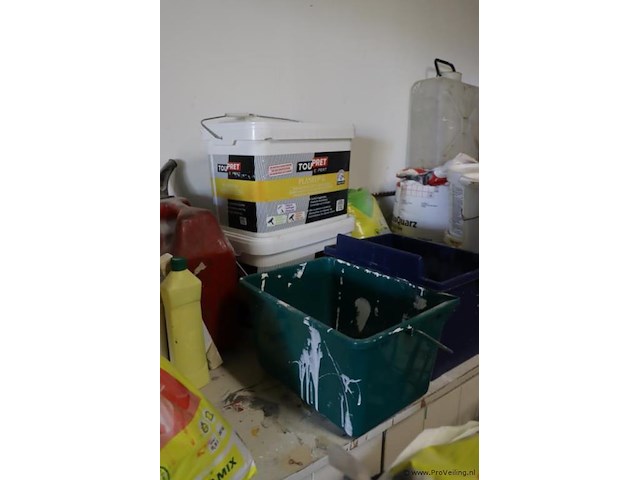 Partij diversen o.a. excluton sierzand, speciekuip, jerrycans, metselmortel & plantengieter - afbeelding 10 van  14