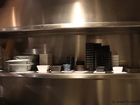 Partij diversen o.a. glazen voorraadpot, braadpannen & (saus) bakjes - afbeelding 1 van  4