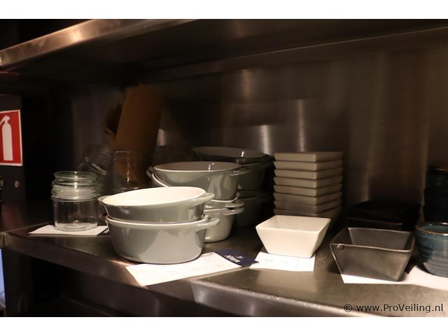 Partij diversen o.a. glazen voorraadpot, braadpannen & (saus) bakjes - afbeelding 4 van  4