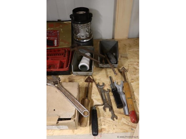 Partij diversen o.a. handgereedschap & bevestigingsmaterialen - afbeelding 2 van  6