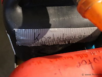 Partij diversen o.a. kroon oil coolannt sp 15+, nielsen glue remover & koelvloeistof - afbeelding 8 van  9