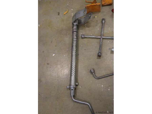 Partij diversen o.a. kruissleutels & hydraulische flessenkrik - afbeelding 6 van  8