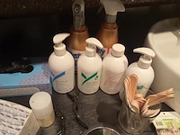 Partij diversen o.a. plastic handschoenen & lycon aloë vera soothing gel - afbeelding 5 van  6