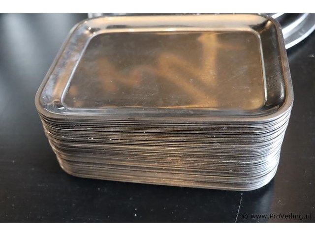 Partij diversen o.a. schaal op voet, serveer & dienbladen - afbeelding 2 van  5