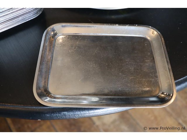 Partij diversen o.a. schaal op voet, serveer & dienbladen - afbeelding 3 van  5