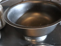 Partij diversen o.a. schaal op voet, serveer & dienbladen - afbeelding 5 van  5