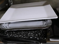 Partij diversen o.a. serveer dienbladen, borden & kassarollen - afbeelding 2 van  7