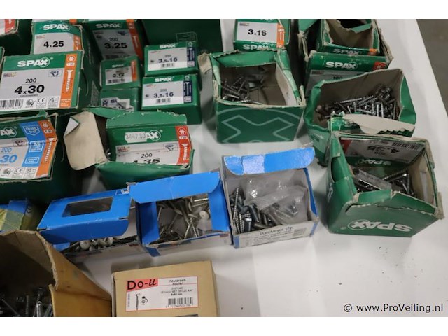 Partij diversen o.a. sloten, fisher pluggen & spax houtschroef 4x30 - afbeelding 4 van  9