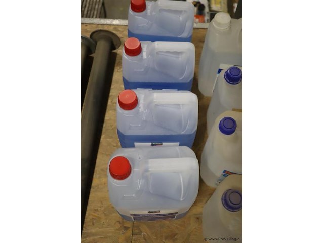 Partij diversen o.a. techno gedemineraliseerd water demi, kroon oil koelvloeistof & fairline ruitenvloeistof - afbeelding 6 van  6
