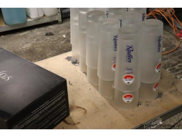 Partij diversen o.a. texels bierglas, glazen potjes, amstel radler glazen, wijn & borrelglazen - afbeelding 11 van  11