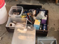 Partij diversen o.a. whiteboard, archiveerbakken, pennen & etiketten - afbeelding 5 van  8