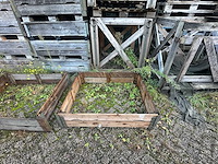 Partij diversen, pallets en palletboxen op het buitenterrein - afbeelding 9 van  14