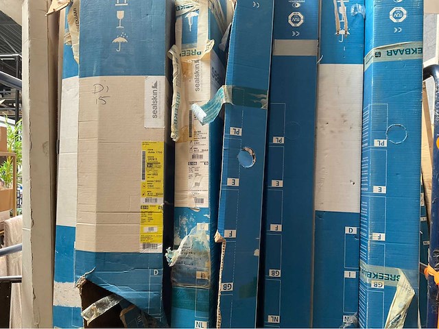 Partij diversen sealskin douche & badwanden - afbeelding 3 van  8