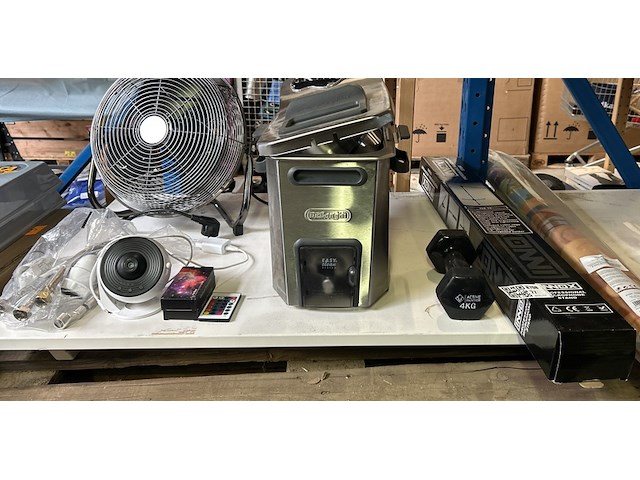 Partij diversen w.o. camera en ventilator w.o. delonghi, prima donna, innox - afbeelding 1 van  9