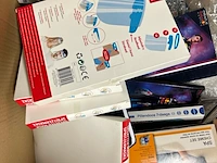 Partij diversen w.o. fietsbanden en woonaccessoires - afbeelding 4 van  7