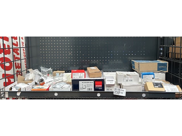 Partij diversen w.o. hoekstopkraan, w.o. venlo, schnabl, honeywell - afbeelding 1 van  8