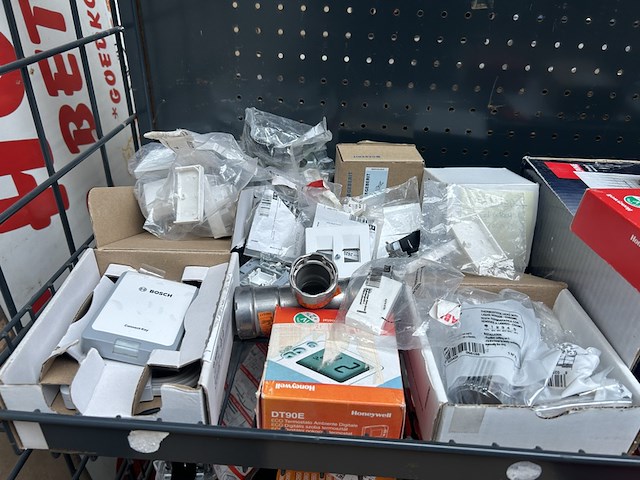 Partij diversen w.o. hoekstopkraan, w.o. venlo, schnabl, honeywell - afbeelding 2 van  8