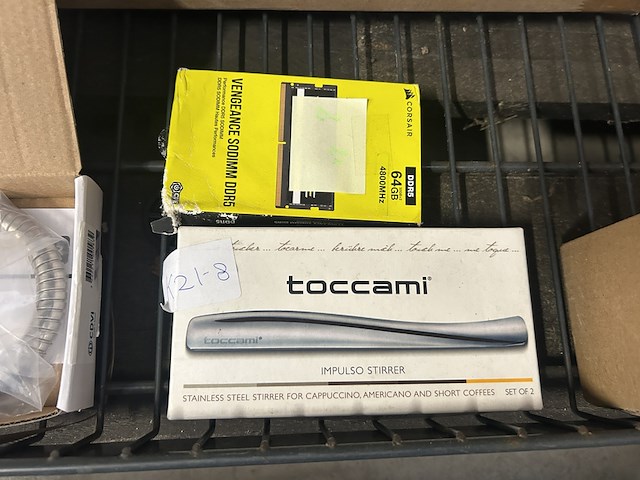 Partij diversen w.o. lamp, fitness step w.o. bbwc, ultrasport, vasagle - afbeelding 5 van  10