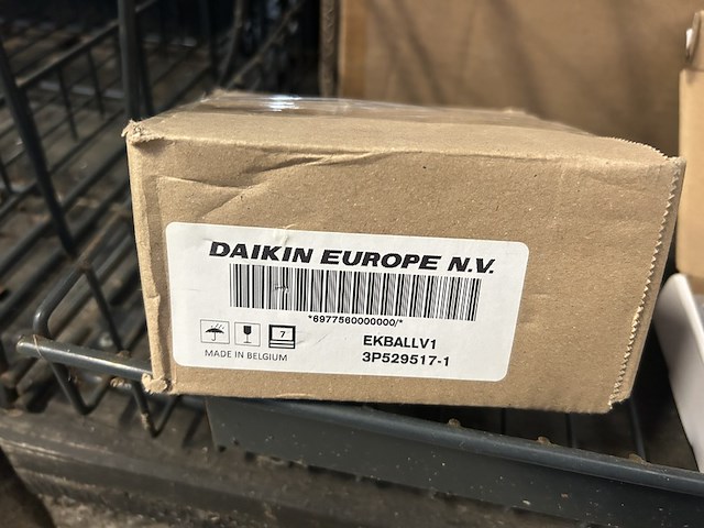 Partij diversen w.o. lamp, fitness step w.o. bbwc, ultrasport, vasagle - afbeelding 7 van  10