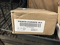 Partij diversen w.o. lamp, fitness step w.o. bbwc, ultrasport, vasagle - afbeelding 7 van  10