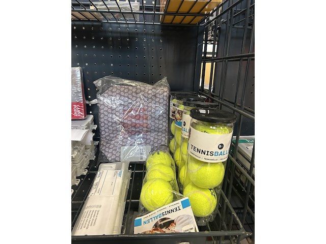 Partij diversen w.o. leifheit, oral-b, dunlop - afbeelding 4 van  7