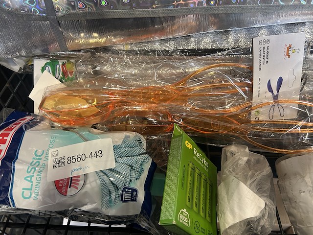 Partij diversen w.o. leifheit, oral-b, dunlop - afbeelding 6 van  7