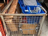 Partij diversen w.o. schoonmaakwagen - afbeelding 1 van  6