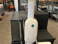 Partij diversen w.o. tandenbleekmachine, meubelen, reclamebord - afbeelding 11 van  14