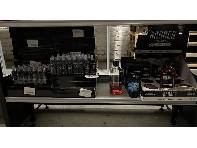 Partij diversen w.o. tattoo inkt w.o. barber - afbeelding 1 van  8