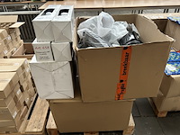 Partij diversen w.o. toiletborstel - afbeelding 1 van  4