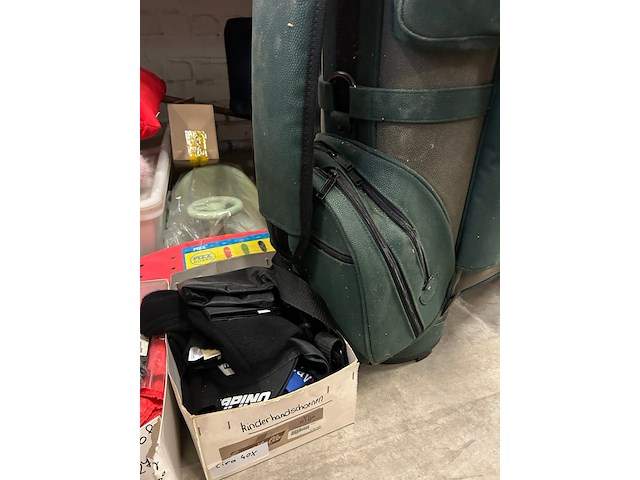 Partij diversen w.o. woonaccessoires en golftas - afbeelding 9 van  11