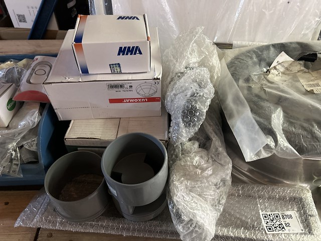 Partij diversen w.o. zeephouder en deurbel w.o. honeywell, klemko, luxomat - afbeelding 5 van  11