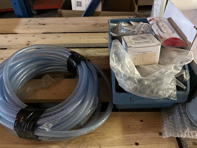 Partij diversen w.o. zeephouder en deurbel w.o. honeywell, klemko, luxomat - afbeelding 6 van  11