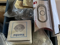 Partij diversen w.o. zeephouder en deurbel w.o. honeywell, klemko, luxomat - afbeelding 10 van  11
