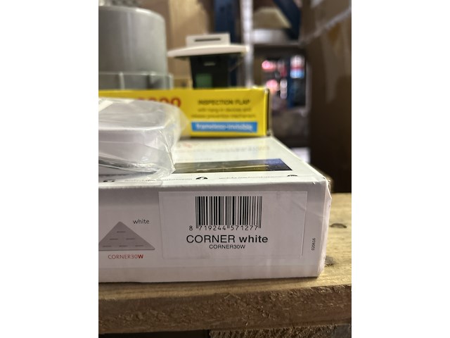 Partij diversen w.o. zeephouder en deurbel w.o. honeywell, klemko, luxomat - afbeelding 11 van  11