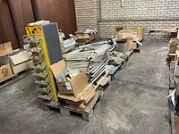 Partij diversen - afbeelding 1 van  12