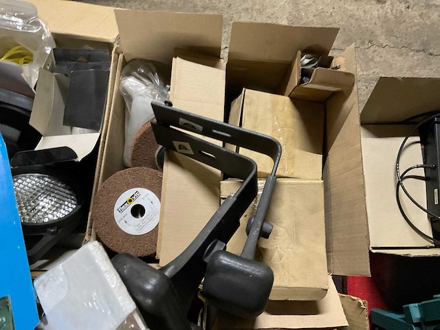 Partij diversen - afbeelding 12 van  15