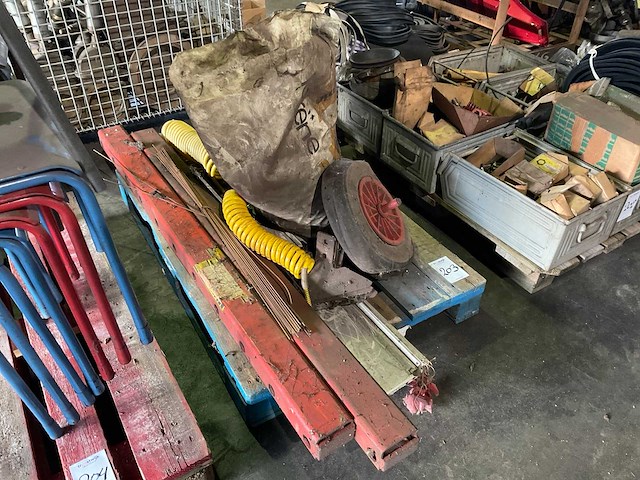 Partij diversen - afbeelding 1 van  3