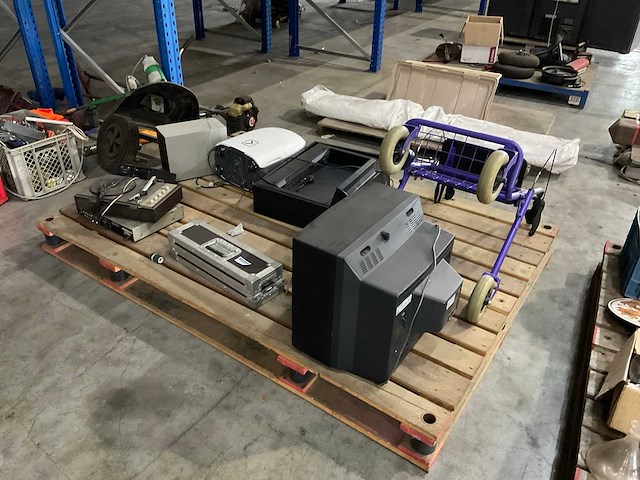 Partij diversen - afbeelding 1 van  7