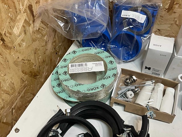 Partij diversen - afbeelding 2 van  19