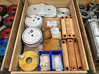 Partij diversen - afbeelding 1 van  7