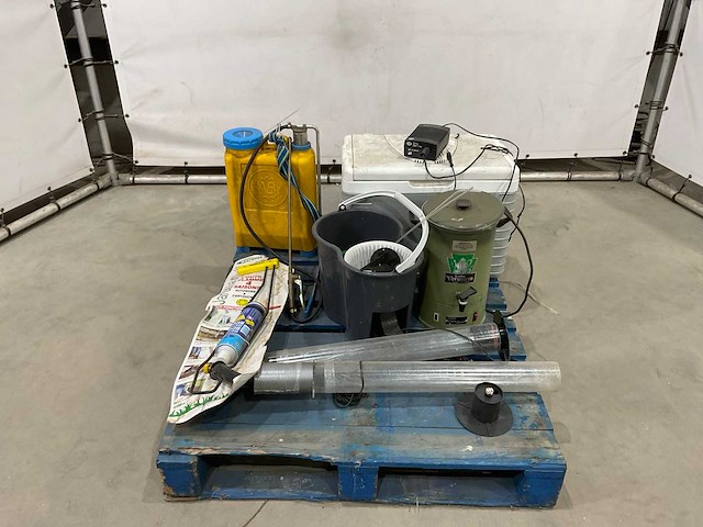 Partij diversen - afbeelding 1 van  6