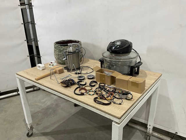 Partij diversen - afbeelding 1 van  10