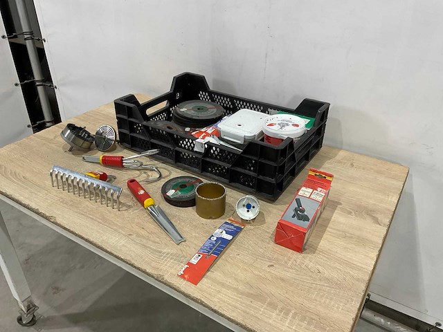 Partij diversen - afbeelding 1 van  6