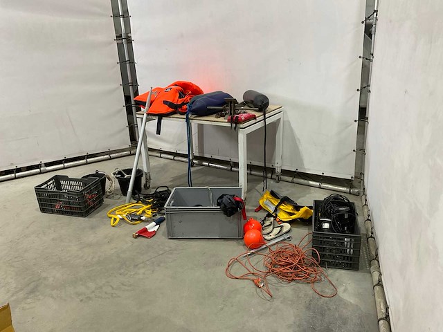 Partij diversen - afbeelding 1 van  8