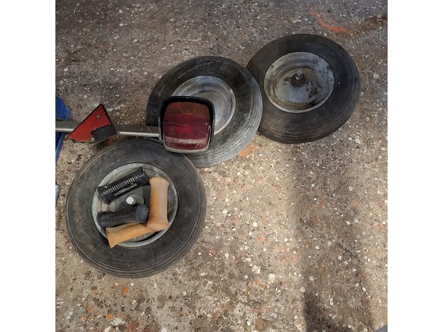 Partij diversen - afbeelding 2 van  8