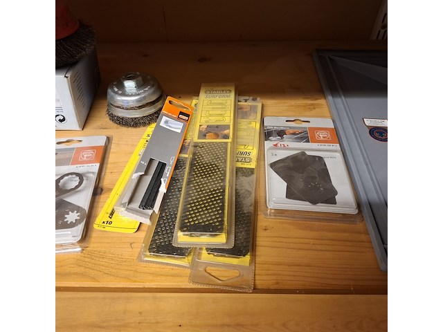 Partij diversen - afbeelding 23 van  23