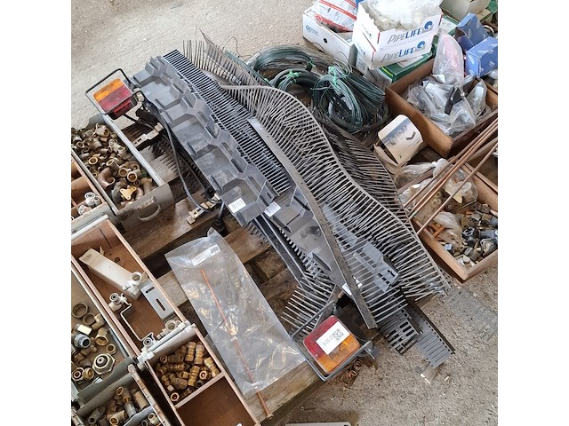 Partij diversen - afbeelding 12 van  18