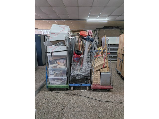 Partij diversen - afbeelding 1 van  17