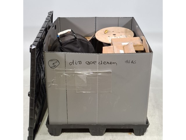 Partij diversen - afbeelding 1 van  8